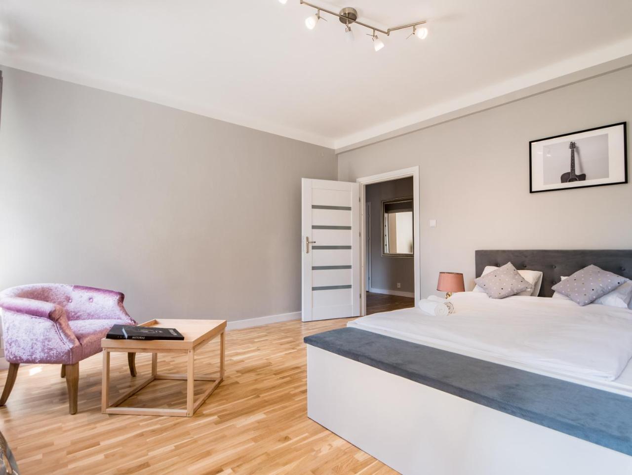 Apartament White 4rooms - Center Warszawa